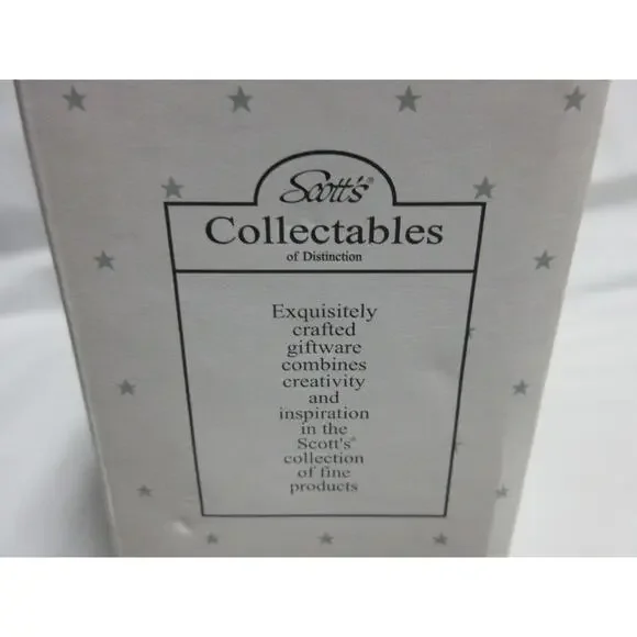 Scott's Porcelain Nativity Set 11 Piece Christmas Set with Wood Base Boxed - Picture 13 of 13